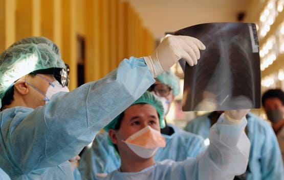 SARS का इलाज खोजने वाले डॉक्टर ने कहा- 2020 में खत्म नहीं होगा कोरोना