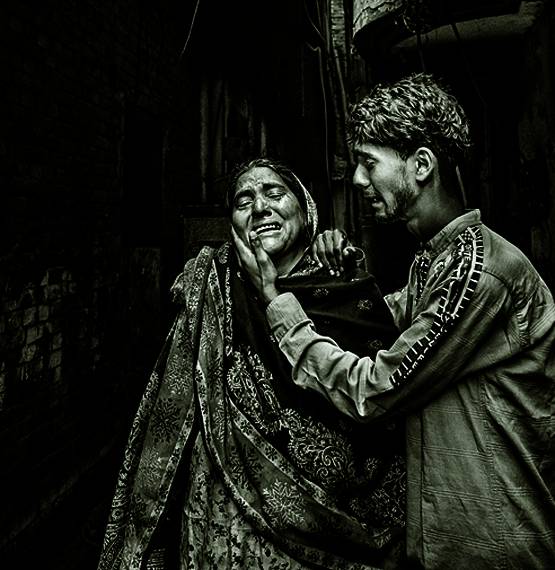 कैमरे की नजर से दिल्ली हिंसा, ये तस्वीरें आपको दहला देंगी