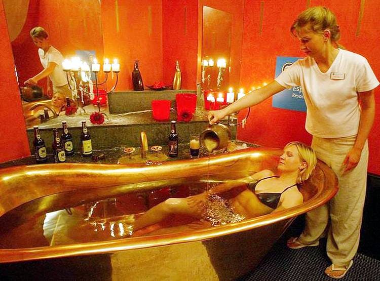 रिसर्च में दावा: तांबा या तांबा मिश्रित धातु मार सकती है कोरोना वायरस