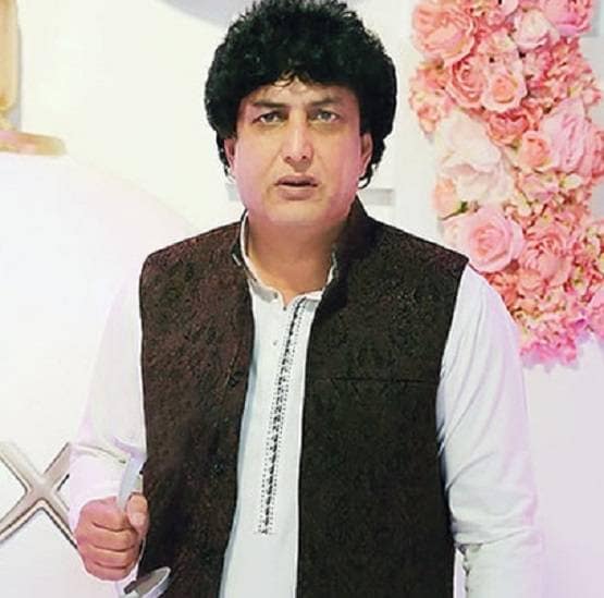 'मेरा जिस्म मेरी मर्जी' पर PAK लेखक के बयान पर मचा बवाल