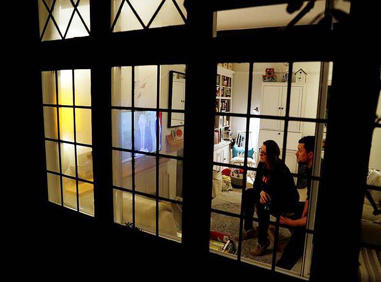 लॉकडाउन में बढ़ा रोमांस, राशन-सब्जी ही नहीं कंडोम की भी बढ़ी खपत