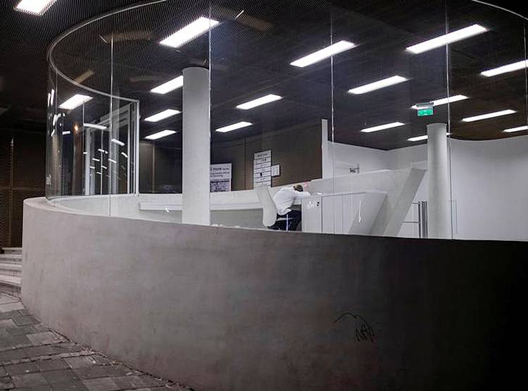 कोरोना सुन ले...अकेले हैं तो क्या गम है, देखिए दुनिया की पॉजिटिव तस्वीरें