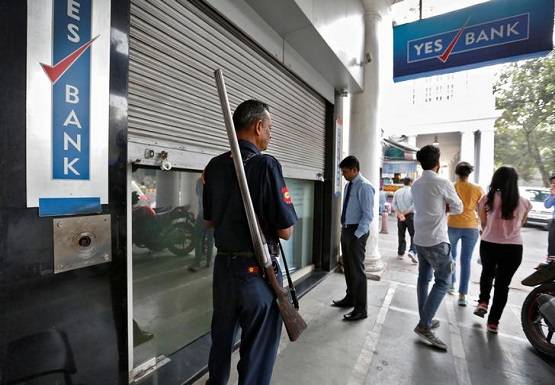 कब और कैसे शुरू हुई भरोसेमंद YES BANK की तबाही की कहानी