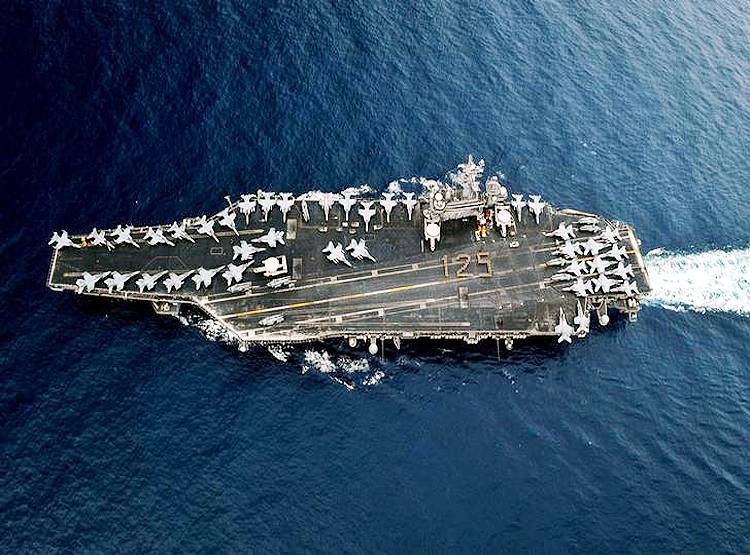 अमेरिकी नौसेना के 3 जवान कोरोना संक्रमित, युद्धपोत पर थे 5 हजार तैनात