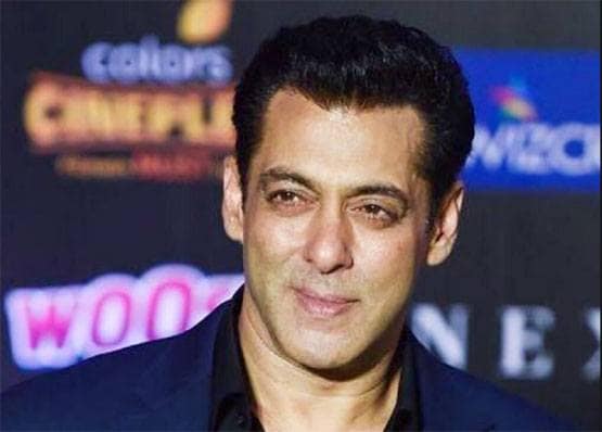 कोरोना की जंग में बॉलीवुड की बड़ी मदद, अब तक इतने करो़ड़ किए हैं दान