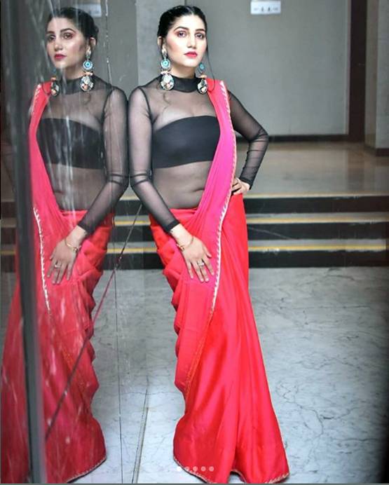 कोरोना के कहर में सपना का डिजाइनर मास्क, खास अंदाज में करवाया फोटोशूट