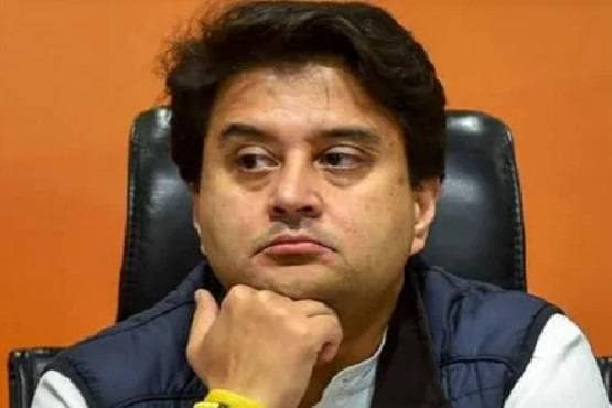 देश की 50 खूबसूरत महिलाओं में शामिल हो चुकी हैं सिंधिया की पत्नी