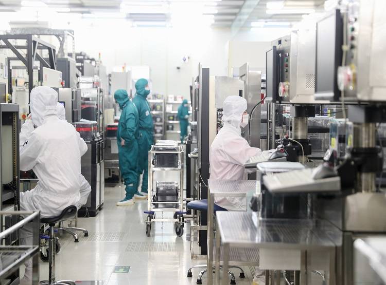 जानलेवा कोरोना वायरस की वजह से चीन को हुआ ये बड़ा फायदा!