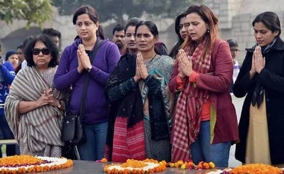 बनना चाहती थीं IAS, बनीं वकील, 7 साल बिना पैसे लिए लड़ा निर्भया का केस