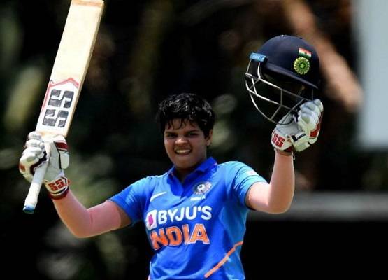 लड़का बन सालों तक खेलती रही क्रिकेट, अब बनी टीम इंडिया की सुपरस्टार