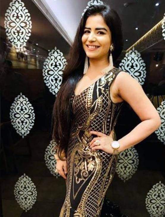 कोरोना पीड़ितों के लिए नर्स बनीं ये एक्ट्रेस, मुंबई के अस्पताल में दे रहीं सेवाएं