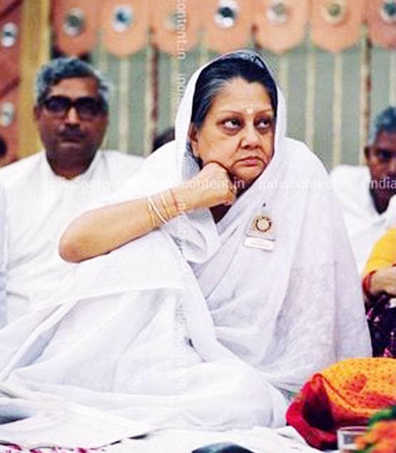 63 साल, 3 पीढ़ियां, दो दल...ऐसा है ज्योतिरादित्य सिंधिया का राजघराना