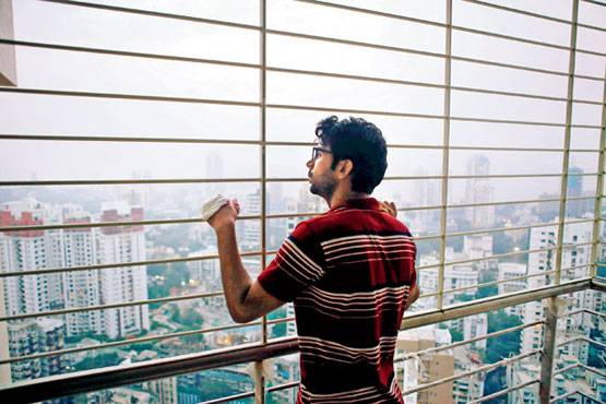 एक कमरा...एक घर, किसी के लिए बना जाल तो किसी के लिए वरदान