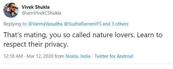 अचानक डांस करने लगा सांप का जोड़ा, वीडियो देख भड़के लोग