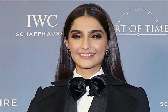 कनिका को फंसाया जा रहा, वो बीमार है दया करो, इस स्टार की अपील