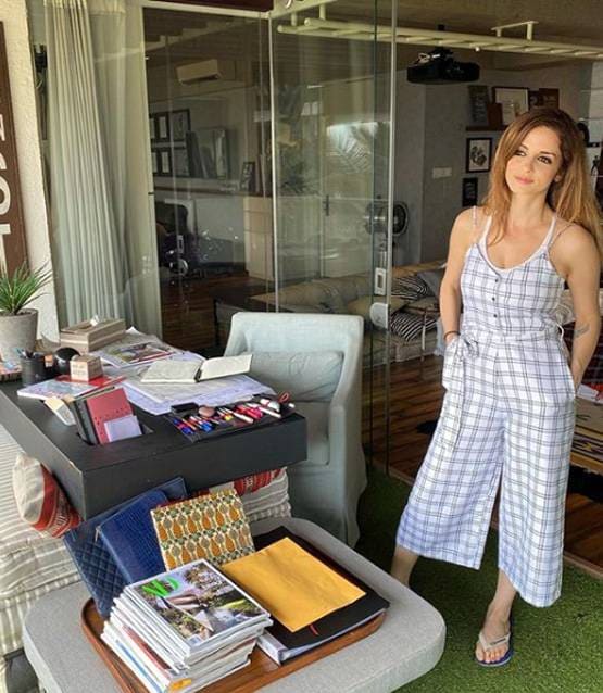 Ex हसबैंड ऋतिक के घर कैसी चल रही है सुजैन की लाइफ? तस्वीरों में देखें