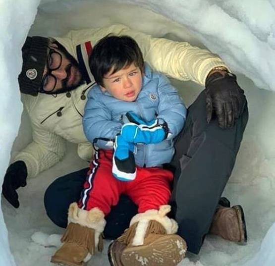 पापा सैफ के साथ निकले तैमूर, पैपराजी को देख ऐसे चिढ़ाया मुंह