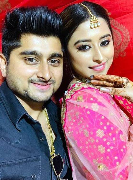 BB कंटेस्टेंट सोमी खान की बहन की शादी में पहुंचे दीपक, देखें PHOTOS