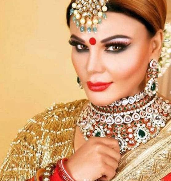 कोरोना वायरस से परेशान राखी सावंत ने शेयर किया वीडियो, मांगी प्रभु से माफी