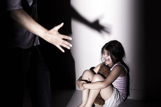 यूपी में बच्ची का बेरहमी से कत्ल, PM रिपोर्ट में नहीं आया रेप