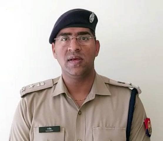 नींद में पत्थर बन रहे हैं लोग! अफवाह सुन घर से लोग सड़क पर आ गए