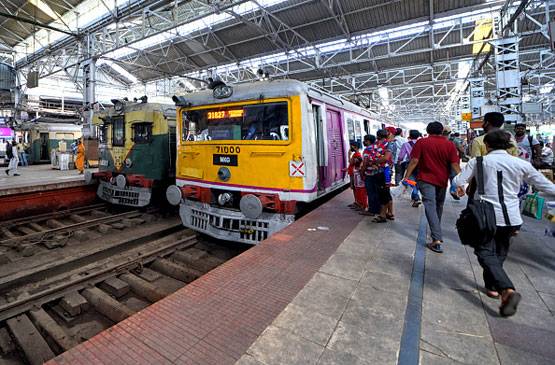 कोरोना: 46 साल पहले भी इस वजह से रुक गई थीं 80 फीसदी ट्रेनें