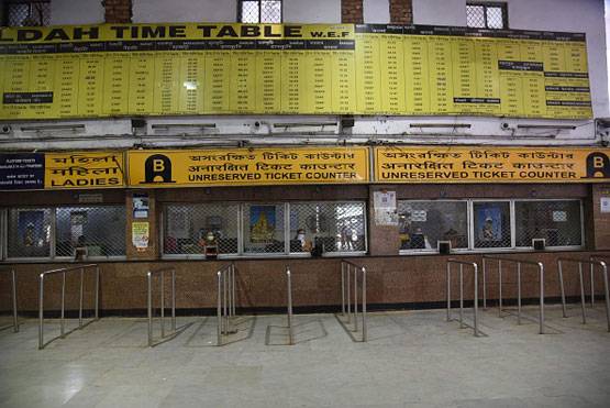 कोरोना: 46 साल पहले भी इस वजह से रुक गई थीं 80 फीसदी ट्रेनें