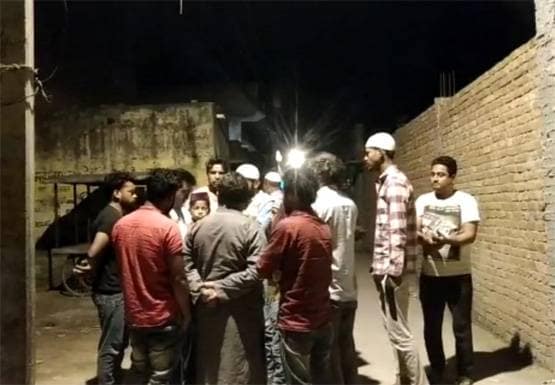 नींद में पत्थर बन रहे हैं लोग! अफवाह सुन घर से लोग सड़क पर आ गए