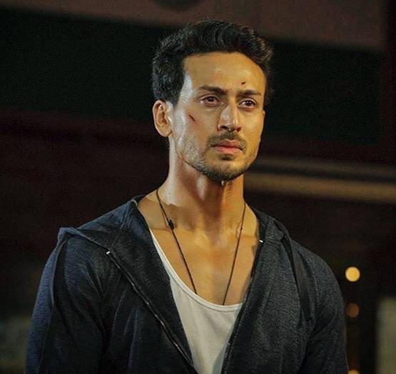 आमिर को भी ट्रेनिंग दे चुके हैं टाइगर, जानिए एक्शन स्टार से जुड़े ये किस्से