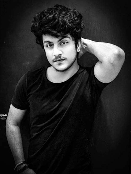 क्वारनटीन में कुछ नया कर रहे ये टॉप टिक टॉक स्टार्स, करें फॉलो