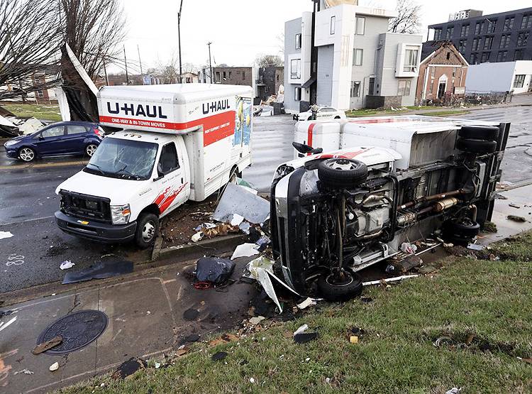 US में आया भयानक बवंडर, इस राज्य में इमरजेंसी, 16 KM तक फैला कचरा