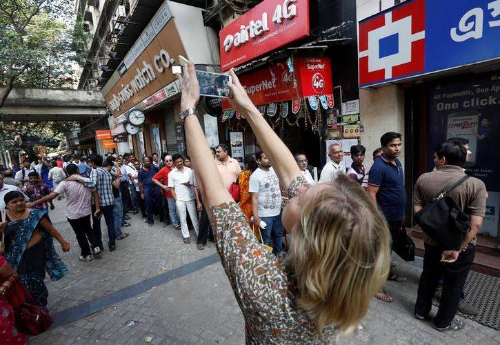 कोरोना ने रोका टूरिस्टों का रास्ता, इन सेक्टर की नौकरियां खतरे में