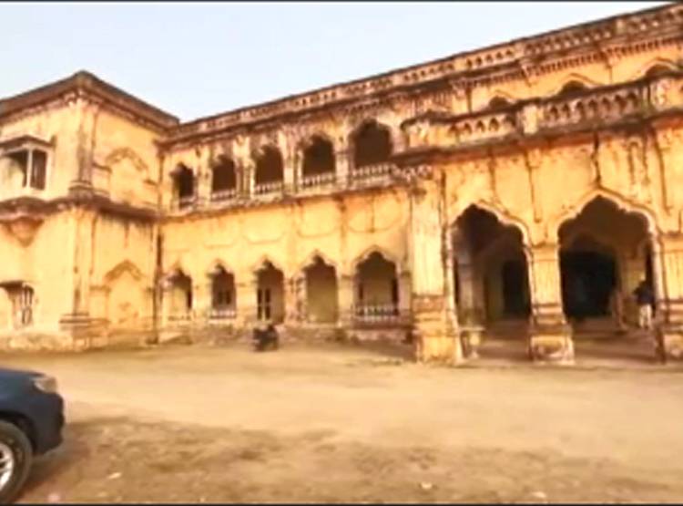 रामपुर नवाब के खजाने का स्ट्रांग रूम खुला, सोचा कुछ और...