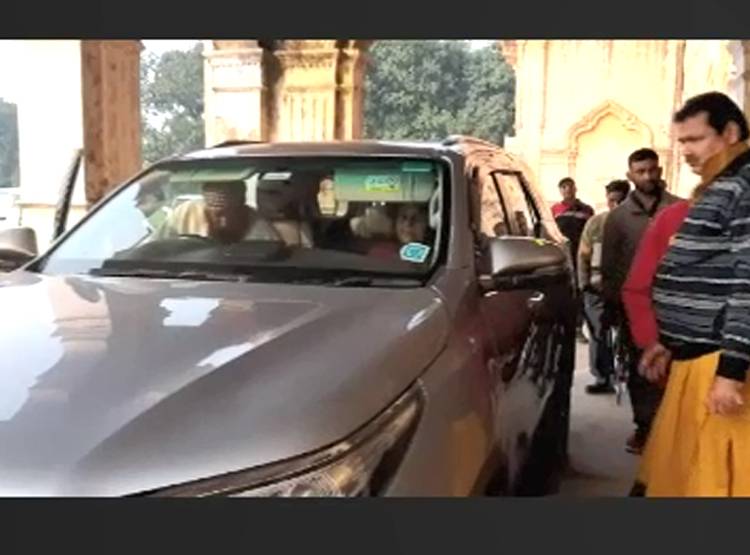 रामपुर नवाब के खजाने का स्ट्रांग रूम खुला, सोचा कुछ और...