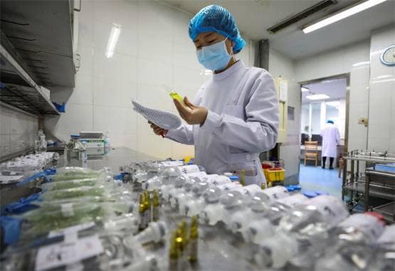 कोरोना पॉजिटिव डॉक्टर ने कर दिया मरीजों का इलाज, पूरा अस्पताल फंसा