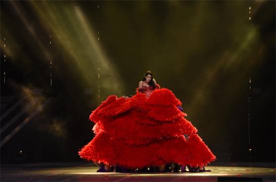 अवॉर्ड फंक्शन में सारा-अनन्या का ग्लैमरस अंदाज, रणवीर-ऋतिक भी हुए शामिल