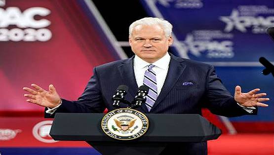 US के 2 सांसदों ने खुद को किया कैद, कोरोना पीड़ित से मिलाया था हाथ