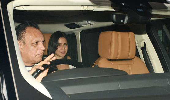 डेटिंग की खबरों के बीच डिनर पर साथ नजर आए विक्की-कटरीना, तस्वीरें वायरल