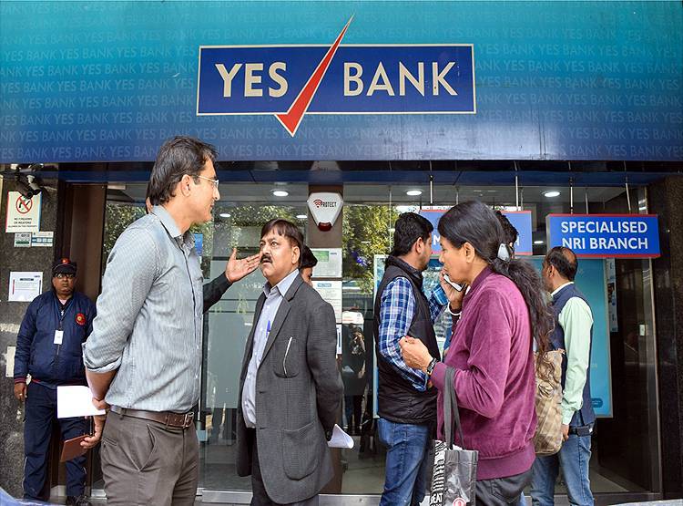 शाम 6 बजे तक बंद रहेगी YES बैंक की सभी सर्विस, फिर मिलेगी बड़ी राहत
