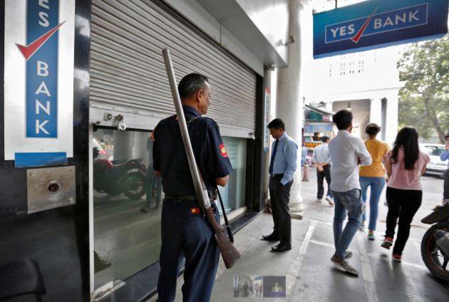 राणा कपूर के घर में 44 पेंटिंग, एक प्रियंका गांधी से 2 करोड़ में खरीदी