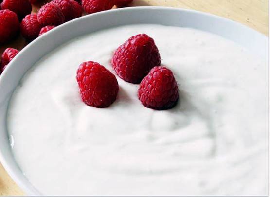 बीमारी से लड़ने की ताकत बढ़ानी है तो खाने में शामिल करें ये 15 चीजें