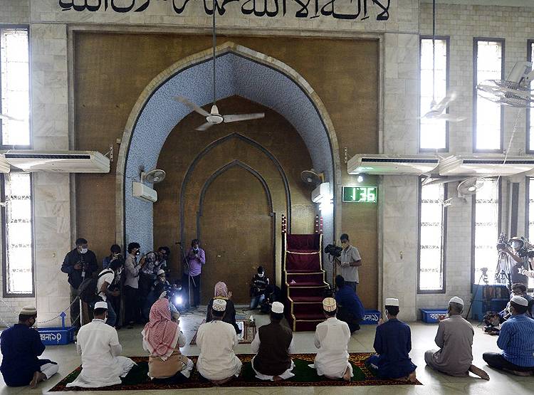 कोरोना से जंग: भारत-श्रीलंका की बेहतर, PAK-बांग्लादेश की हालत बुरी