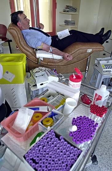 क्या है खून से कोरोना के इलाज की तकनीक, जिससे लोग हो रहे ठीक