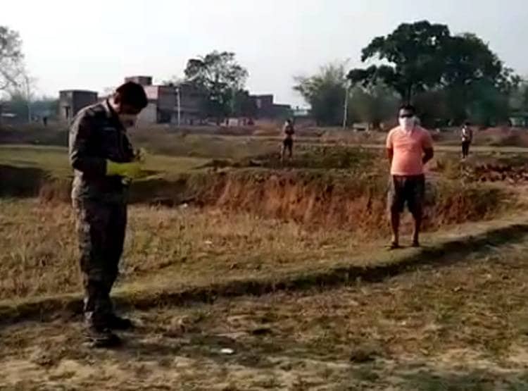 कोरोना के खौफ ने सिखाई ईमानदारी, सड़क पर पड़े नोट नहीं उठा रहे लोग