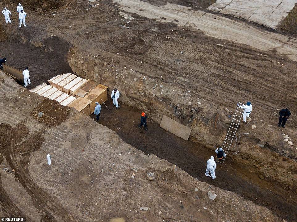 न्यूयॉर्क में इटली जैसी हालत, सामूहिक कब्र में दफनाए जा रहे शव