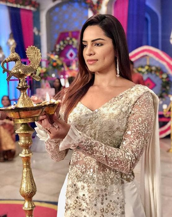 प्रेग्नेंट हैं कुमकुम भाग्य फेम एक्ट्रेस, फनी अंदाज में शेयर की गुडन्यूज