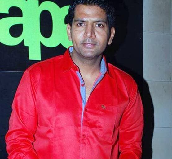 लॉकडाउन में बिग बॉस विनर ने रचाई शादी, घर की छत पर लिए 7 फेरे