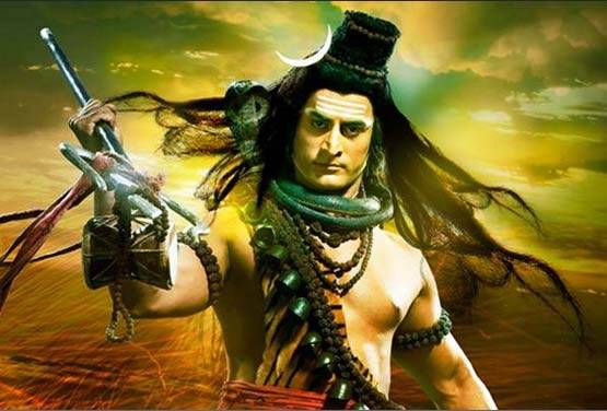 इन टीवी एक्टर्स को फैंस ने दिया भगवान का दर्जा, पूजने लगे थे लोग