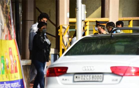 आलिया से करीना तक ऋषि कपूर को अलविदा कहने श्मशान पहुंचे ये सितारे