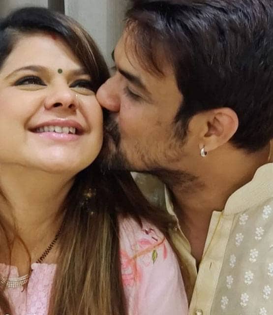 लॉकडाउन में TV एक्ट्रेस की गोदभराई, परिवार ने खास अंदाज में किया सेलिब्रेट